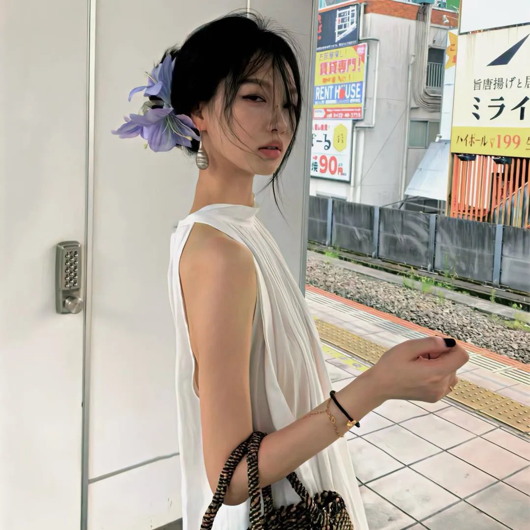 校服的裙摆